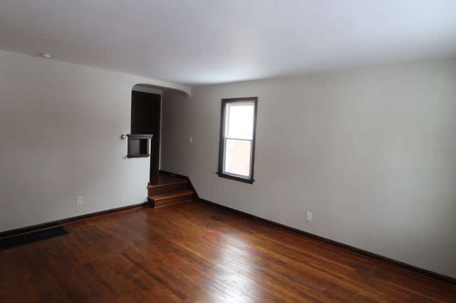 Building Photo - 1460 Elmwood Ave