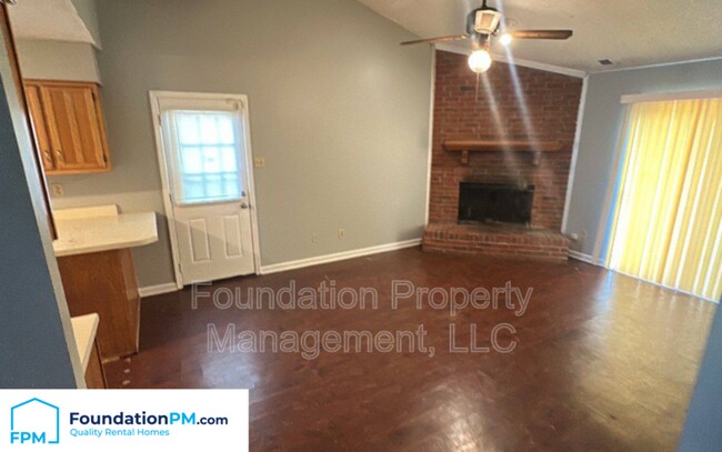 Building Photo - 5272 Scottsdale Ave