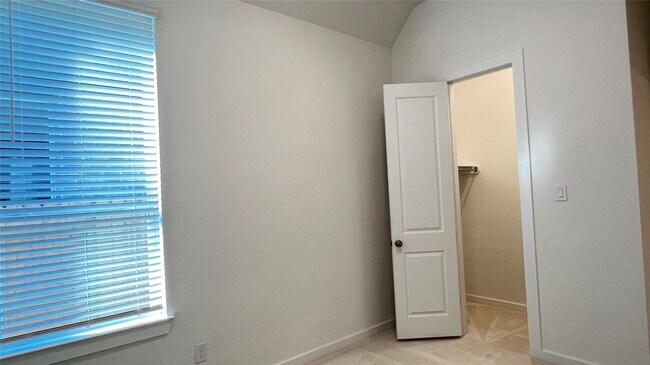 Foto del edificio - 124 Stephens Rdg Ln