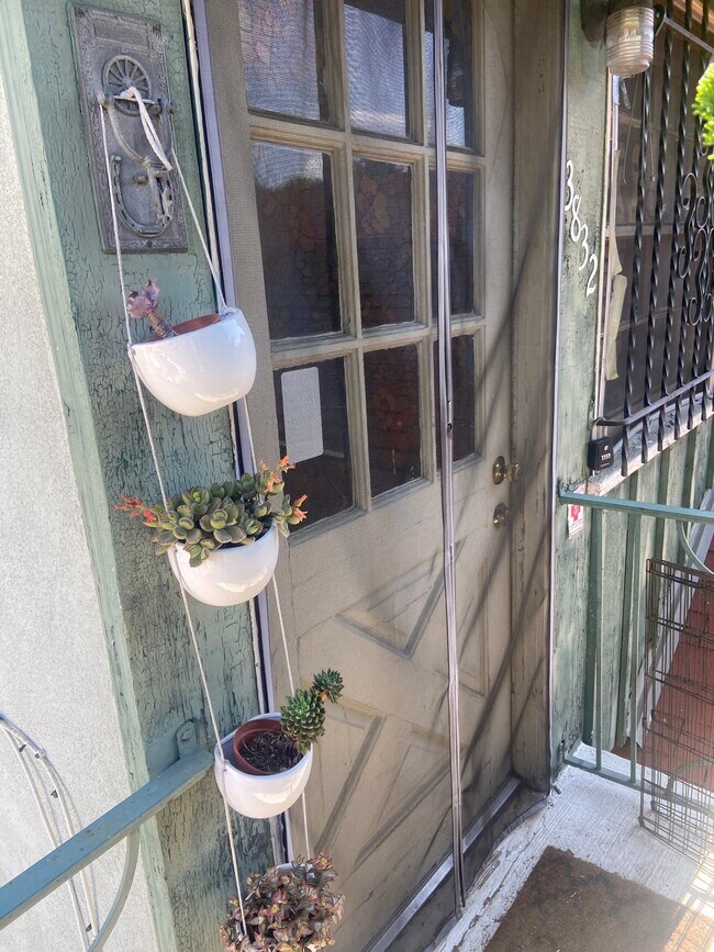Front door - exterior - 3832 Sawtelle Blvd