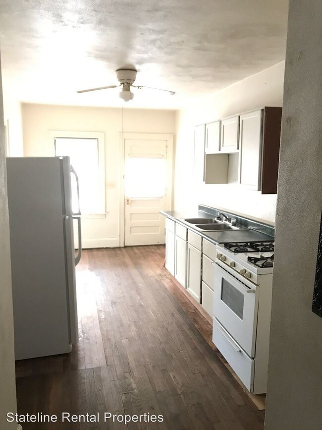 Building Photo - 1119 9th Ave