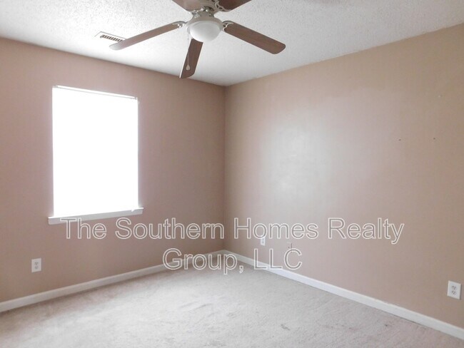 Building Photo - 204 Arrants Rd