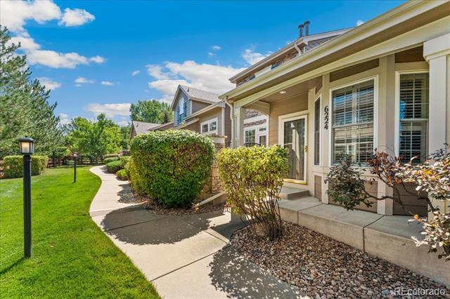Foto principal - 6224 Secrest St