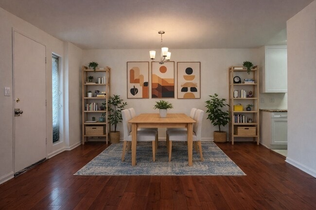 Building Photo - 970 Palm Avenue