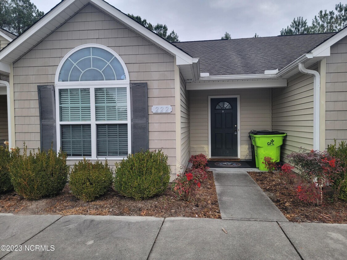 Primary Photo - 222 Church Hill Ct