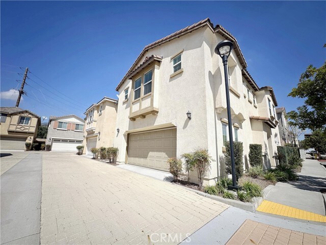 Foto del edificio - 681 Huron Pl