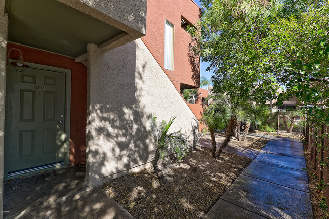 Building Photo - 3500 N Hayden Rd