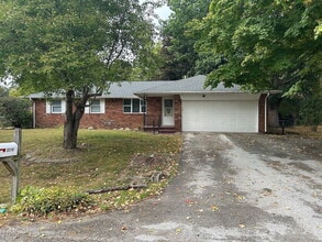 Building Photo - 3710 Hickory Ln
