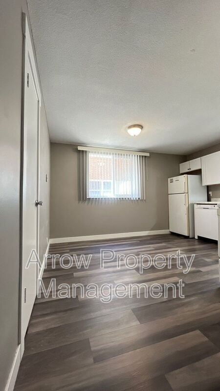 Building Photo - 1027 A St