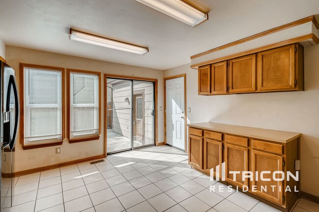 Building Photo - 13722 W 64th Dr