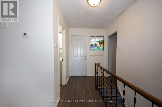 Building Photo - 67 Lakeshore Blvd