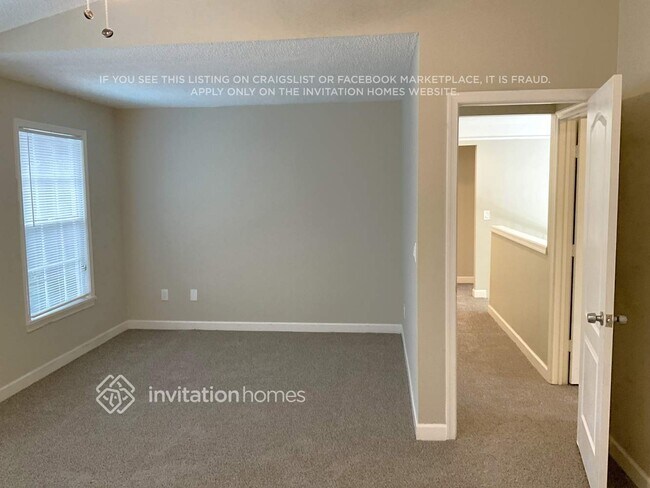 Foto del edificio - 3733 Lancewood Dr