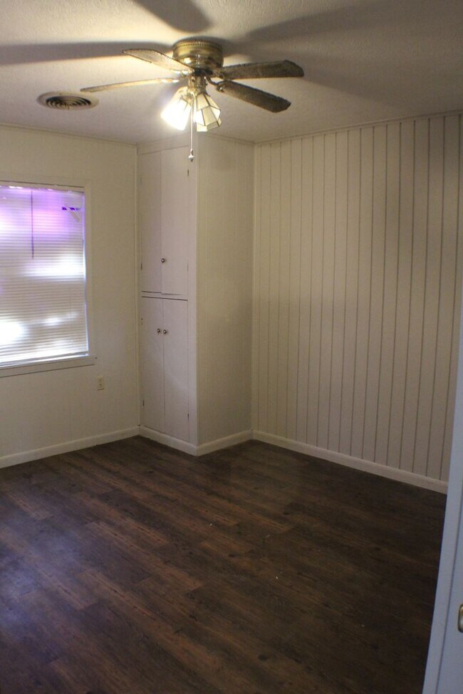 Foto del edificio - House For Rent in Westlake