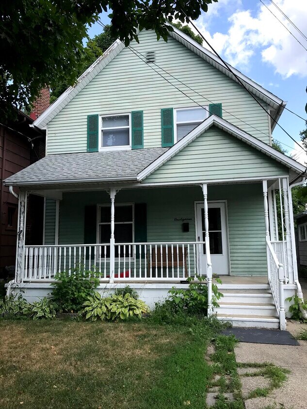 118 N Fairview Ave, Lansing, MI 48912 House Rental in Lansing, MI
