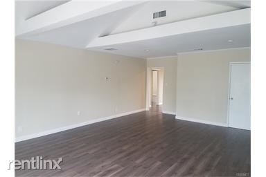 Building Photo - 6448 Sunnyslope Ave