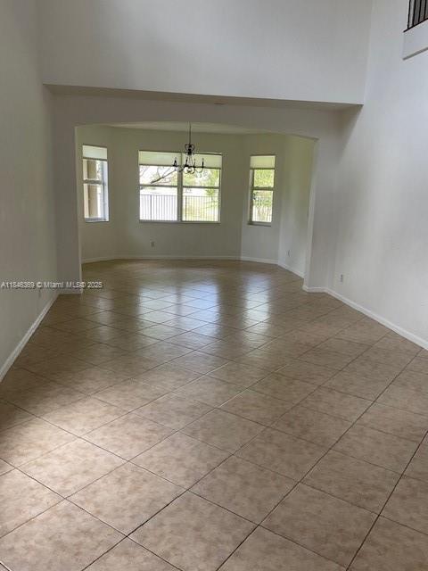 Foto del edificio - 4421 Seneca Ave