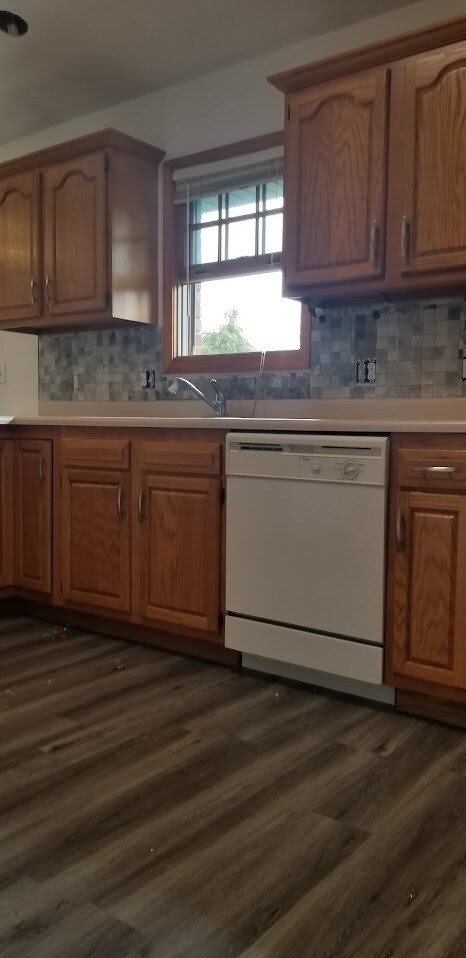 Building Photo - 513 Armand Dr