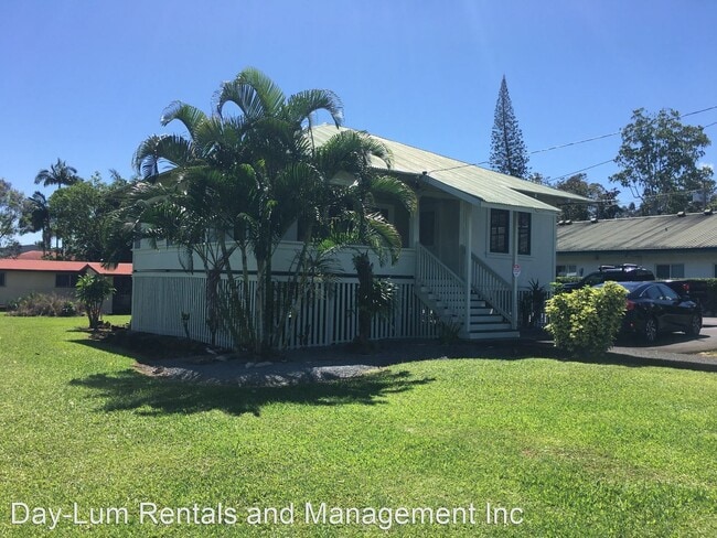 Building Photo - 3 br, 1.5 bath House - 1465 Kilauea Avenue