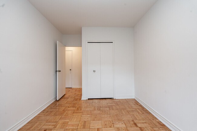 Building Photo - 27 Paxtonia Blvd