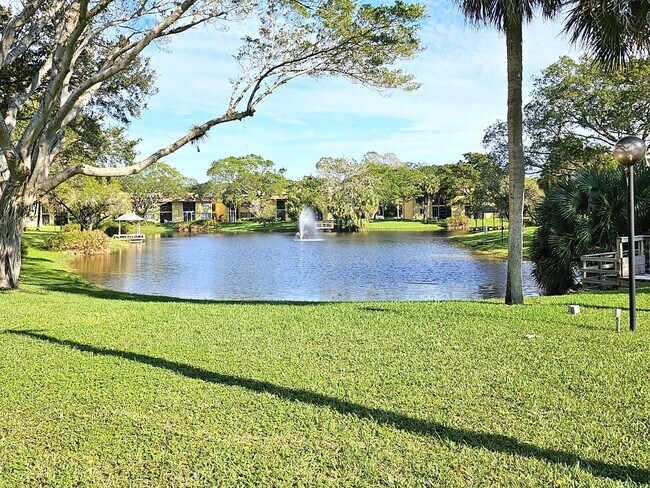 Foto del edificio - 806 SW 9th St Cir