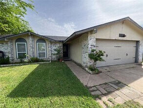 Building Photo - 12120 Bishop Dr