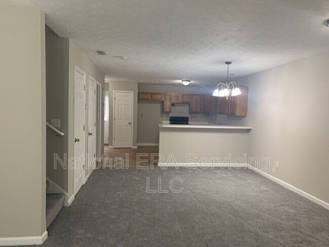 Foto del edificio - 5924 Sherwood Pl