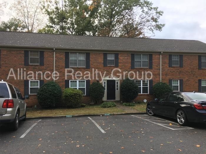 Primary Photo - 2104 Montreat Dr