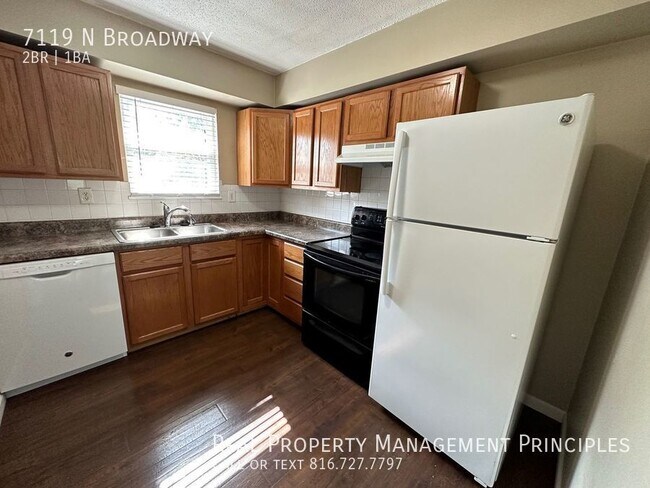Foto del edificio - Spacious, updated, 2 Bedroom, 1 Bathroom T...