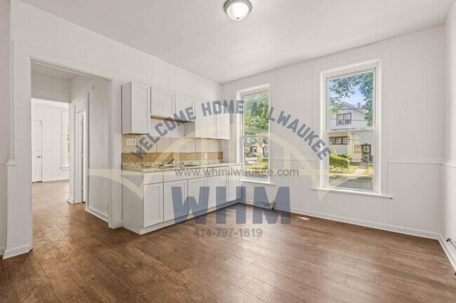 Building Photo - COMING SOON - Welcome Home to this Charmin...