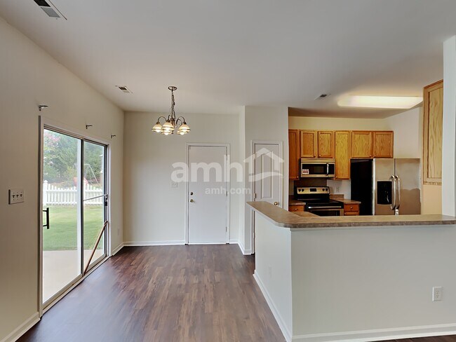 Foto del edificio - 11508 Chapeclane Rd