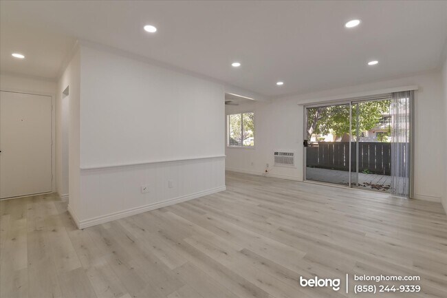 Foto del edificio - 9175 Campina Dr