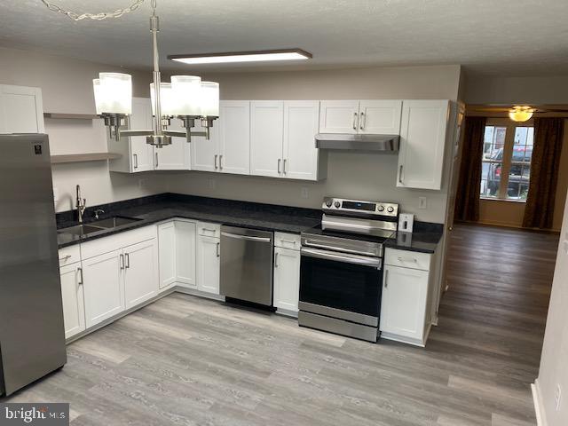 Foto del edificio - 2910 Broyhill Ct