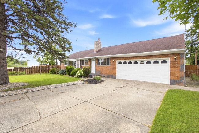 Building Photo - 8885 Cardwell St