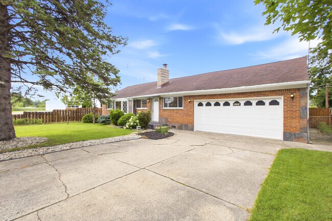 Foto del edificio - 8885 Cardwell St