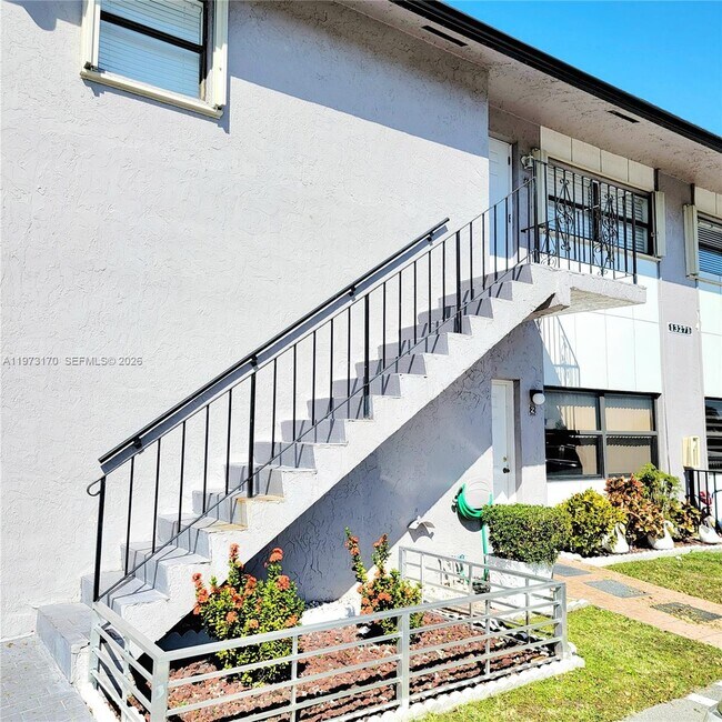 Foto del edificio - 13271 SW 17th Ln