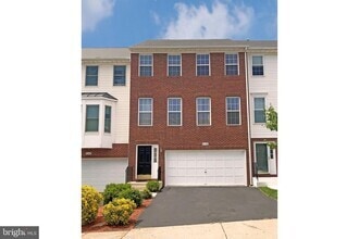 Building Photo - 5150 Ballycastle Cir