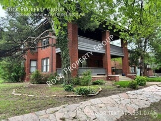 Building Photo - 2903 N Robinson Ave