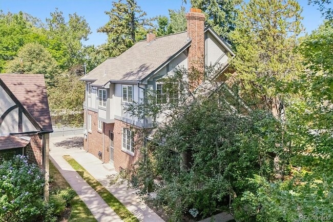 Foto del edificio - 1021 S Columbine St