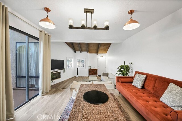 Foto del edificio - 10444 Canoga Ave