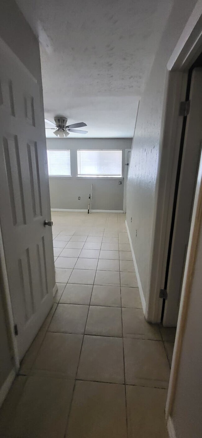 Foto del edificio - 3918 Crayrich Cir