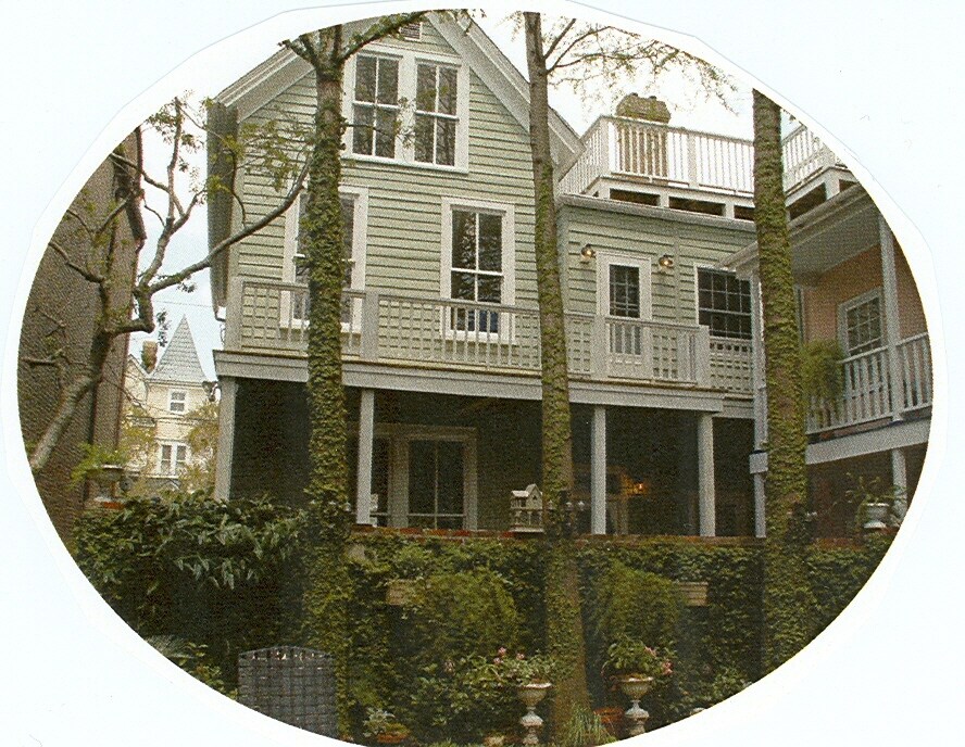 1870 Home - 165 Broad St