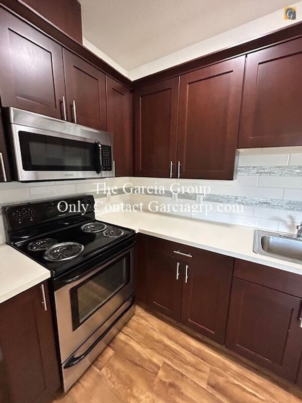Foto del edificio - 7128 N Richmond Ave