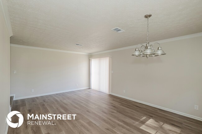 Building Photo - 295 Adena Ln W