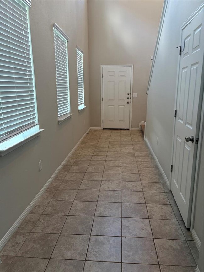 Building Photo - 372 Eagle Brook Ln