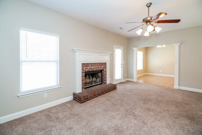 Building Photo - 154 Shoal Park Dr #59