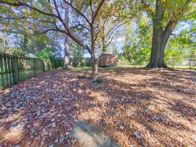 Foto del edificio - 3 Bedroom 2 Bath in National Hills