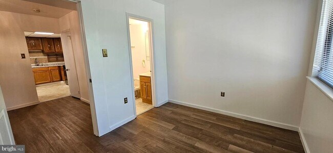Foto del edificio - 2208 Greenwood Dr