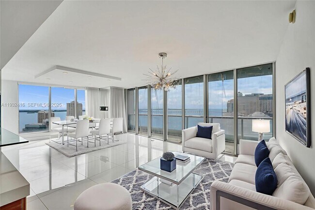 Foto del edificio - 495 Brickell Ave