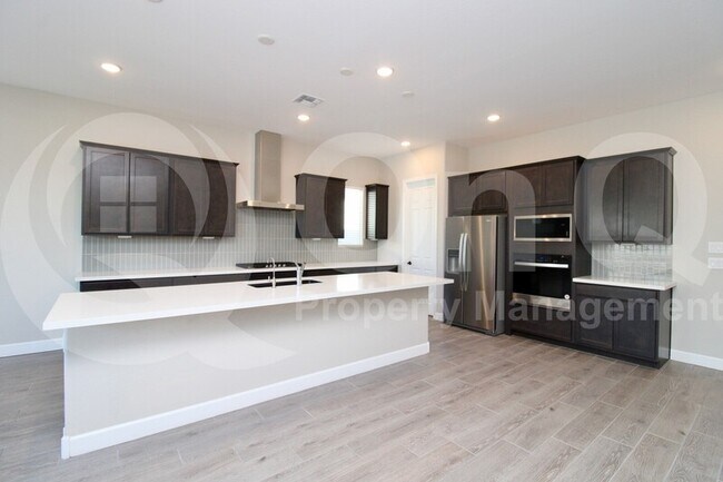 Foto del edificio - 44626 N 44th Ave