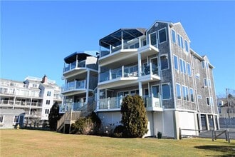 Building Photo - 3 Kirwins Ln